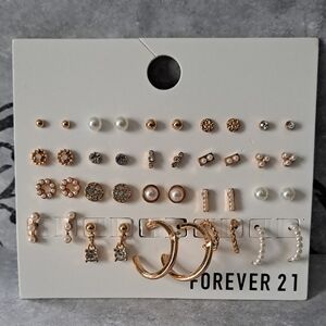 Forever 21 Gold and Pearl Earring Collection